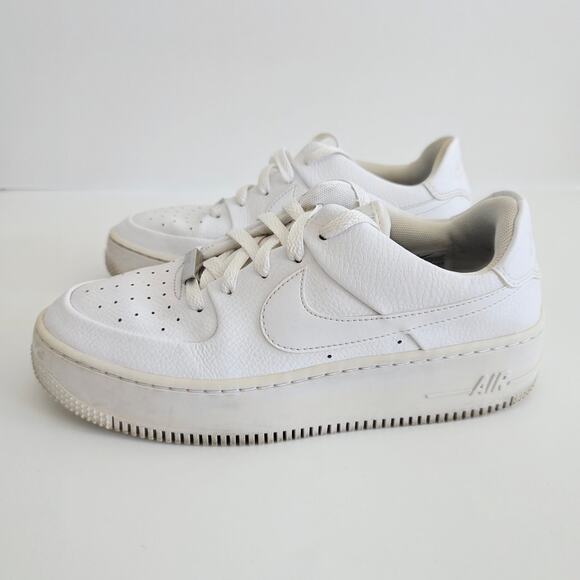 Nike Air Force 1 Sage White Athletic Low Top Lace Up Leather Sneakers Women's  9 - Picture 1 of 8